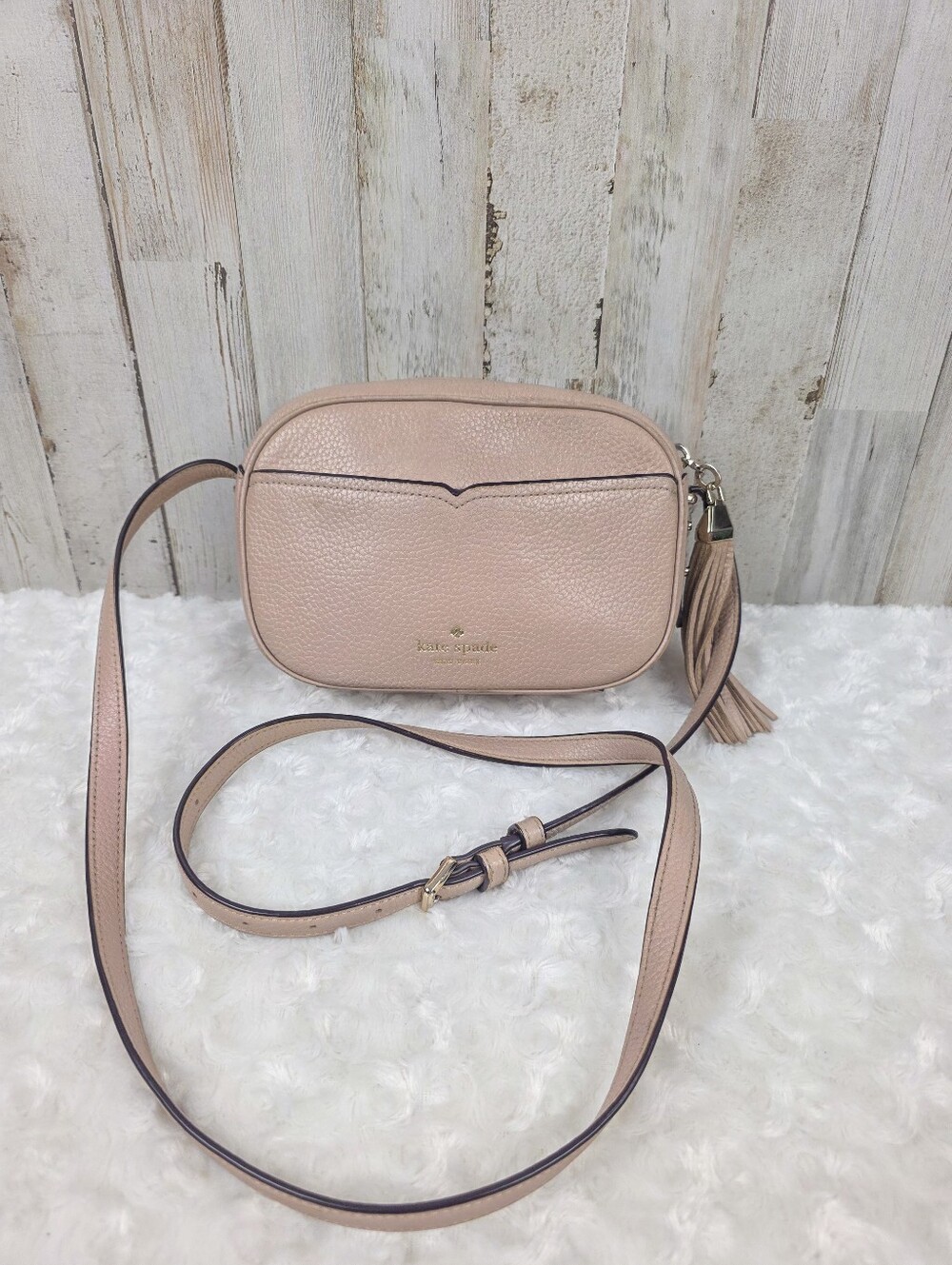 Kate Spade New York Kourtney Camera Bag Crossbody Blush Beige